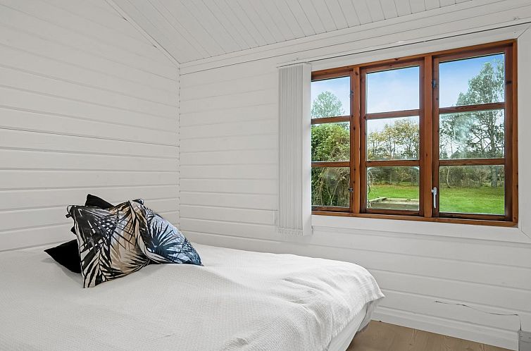 Vakantiehuis "Tammo" - 1.1km from the sea