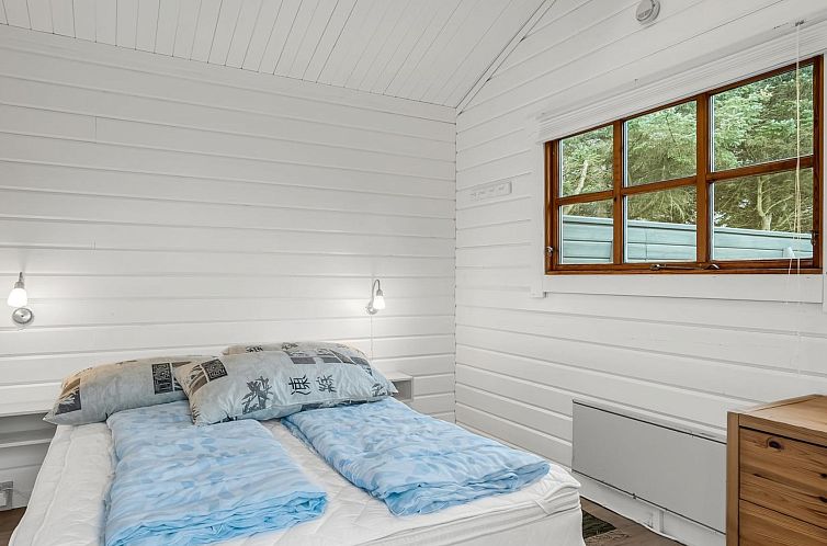 Vakantiehuis "Tammo" - 1.1km from the sea