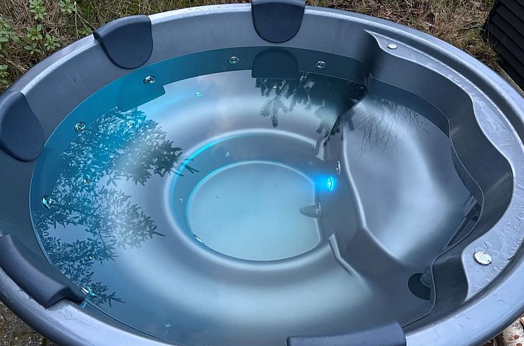 Vakantiehuis "Annemone" - 900m from the sea