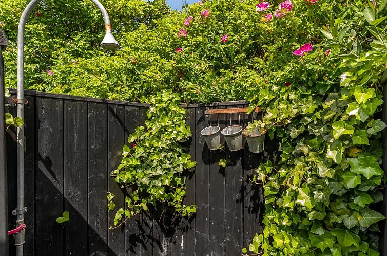 Vakantiehuis "Annemone" - 900m from the sea