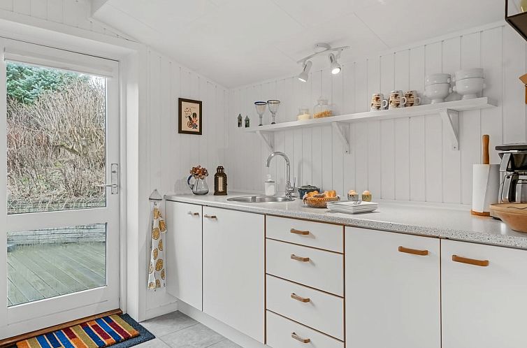 Vakantiehuis "Annemone" - 900m from the sea