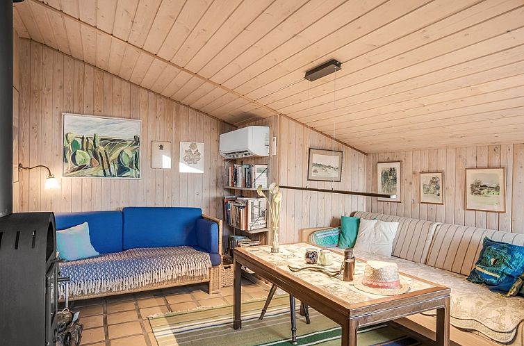 Vakantiehuis "Annemone" - 900m from the sea