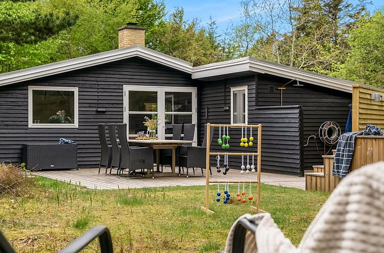 Vakantiehuis "Peadda" - 300m from the sea