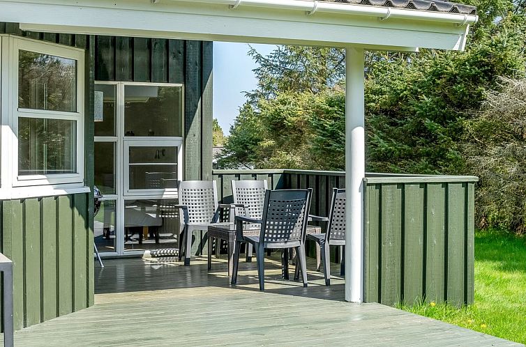 Vakantiehuis "Hildburg" - 1.5km from the sea