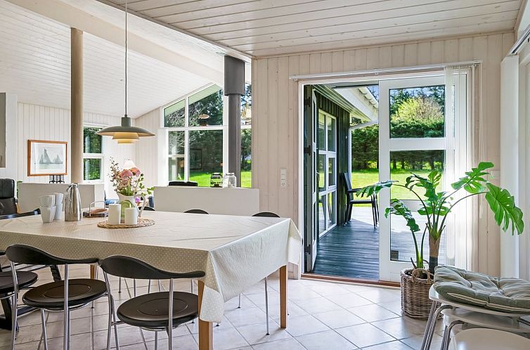 Vakantiehuis "Hildburg" - 1.5km from the sea