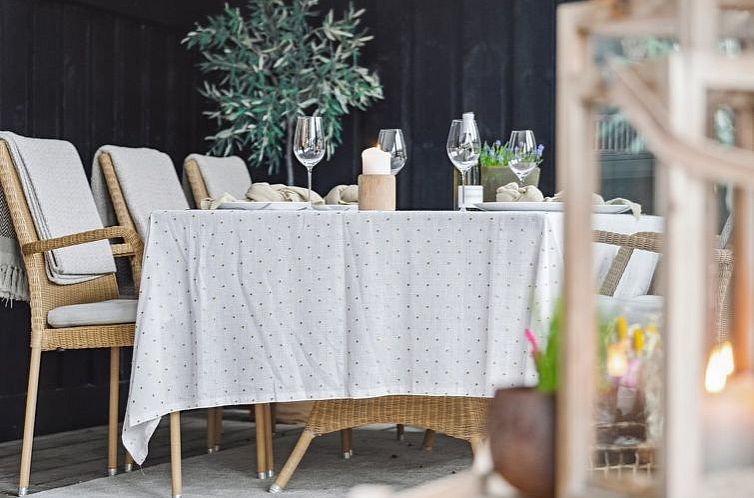 Vakantiehuis "Sinika" - 100m from the sea