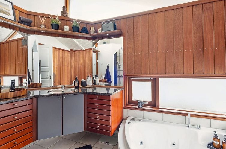 Vakantiehuis "Sinika" - 100m from the sea