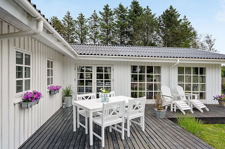 Vakantiehuis "Gunnulf" - 750m from the sea