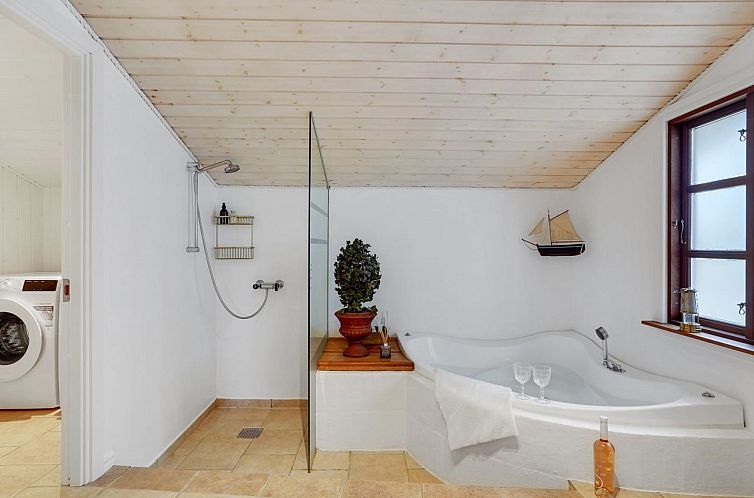 Vakantiehuis "Gunnulf" - 750m from the sea