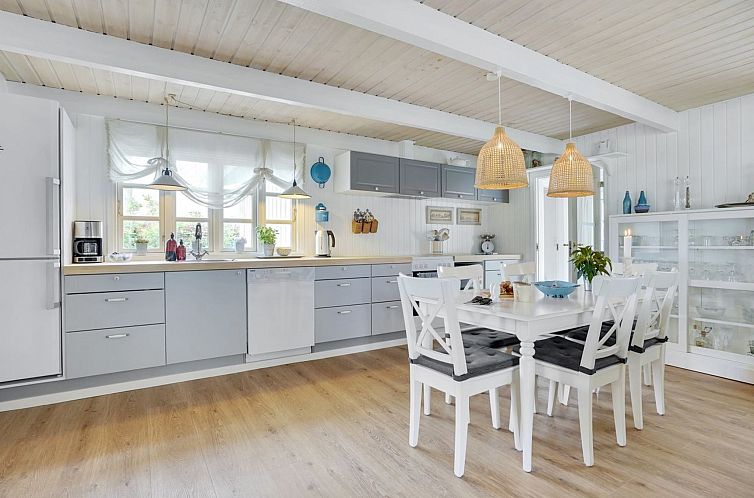 Vakantiehuis "Gunnulf" - 750m from the sea