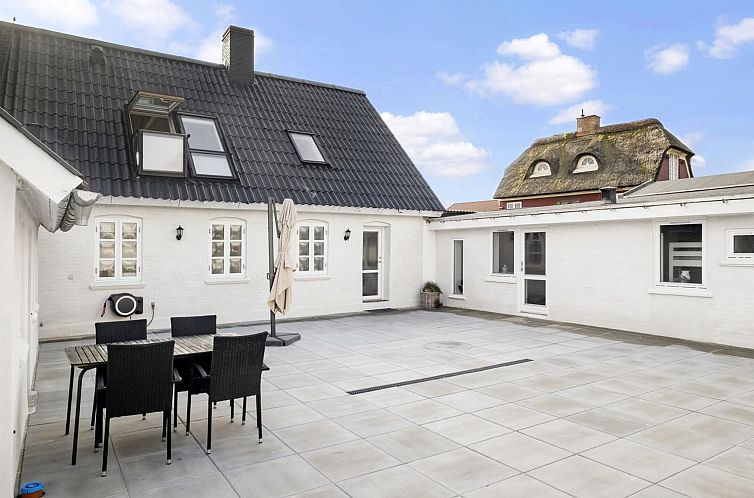 Vakantiehuis "Edin" - 100m from the sea