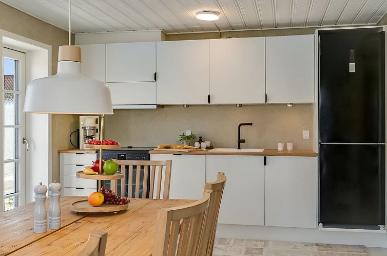 Vakantiehuis "Edin" - 100m from the sea