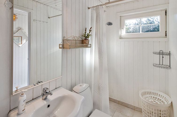 Vakantiehuis "Eimi" - 1.5km from the sea