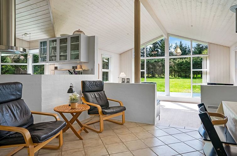 Vakantiehuis "Eimi" - 1.5km from the sea