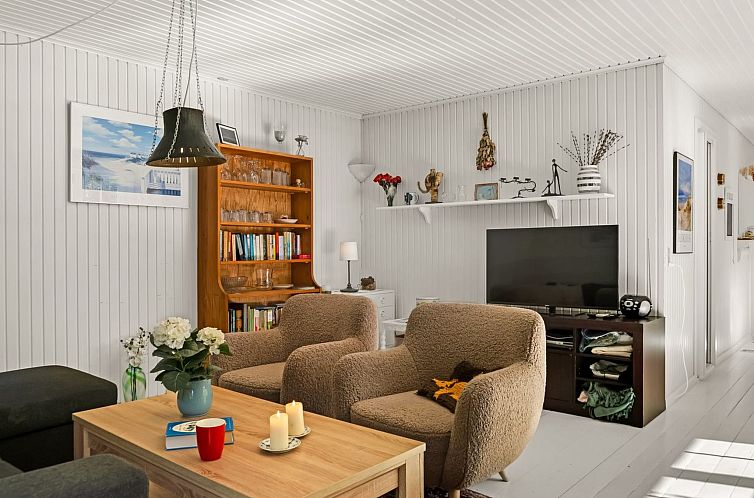 Vakantiehuis "Eimi" - 1.5km from the sea