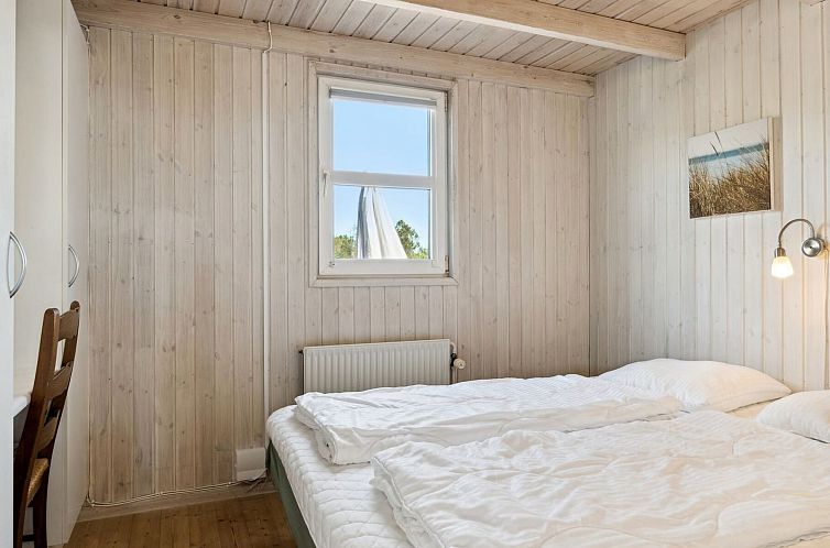 Vakantiehuis "Alrune" - 800m from the sea