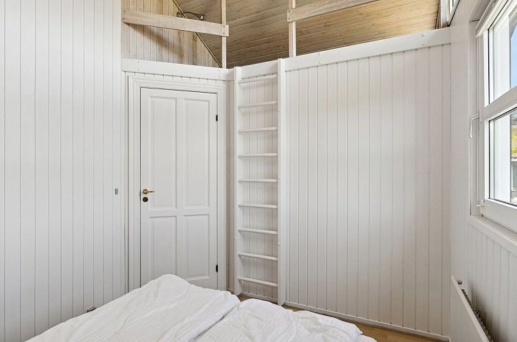 Vakantiehuis "Alrune" - 800m from the sea