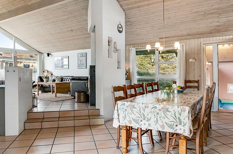 Vakantiehuis "Alrune" - 800m from the sea