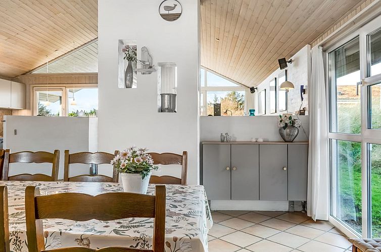 Vakantiehuis "Alrune" - 800m from the sea