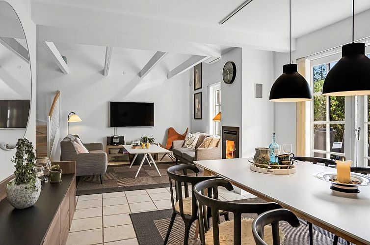 Vakantiehuis "Ingmarie" - 1km from the sea