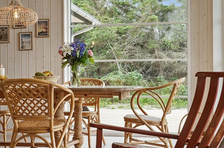 Vakantiehuis "Annvy" - 400m from the sea