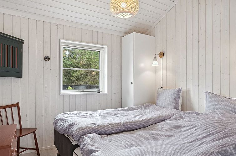 Vakantiehuis "Annvy" - 400m from the sea