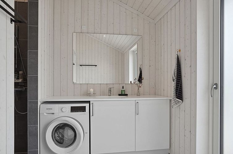 Vakantiehuis "Annvy" - 400m from the sea