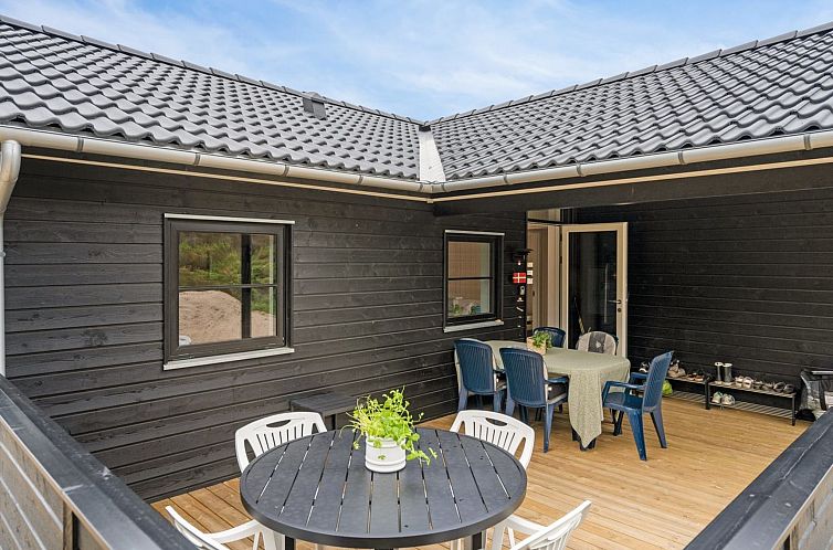 Vakantiehuis "Annvy" - 400m from the sea