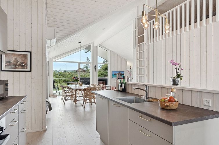 Vakantiehuis "Annvy" - 400m from the sea