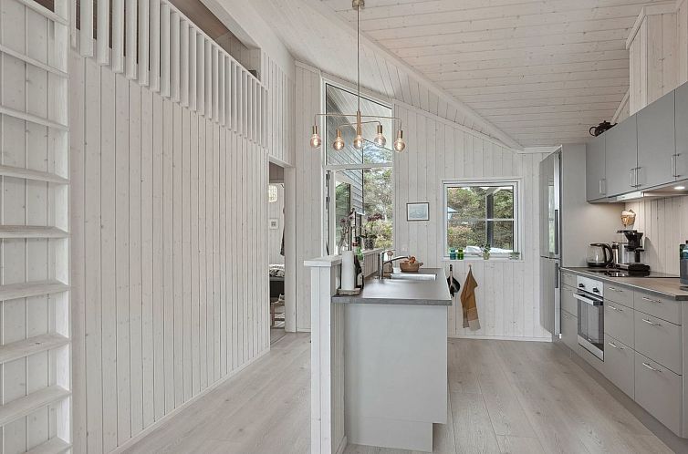 Vakantiehuis "Annvy" - 400m from the sea