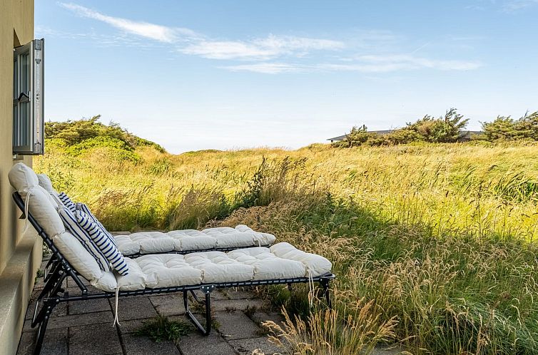 Vakantiehuis "Amina" - 200m from the sea