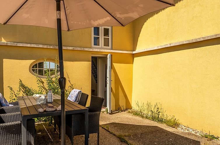 Vakantiehuis "Amina" - 200m from the sea