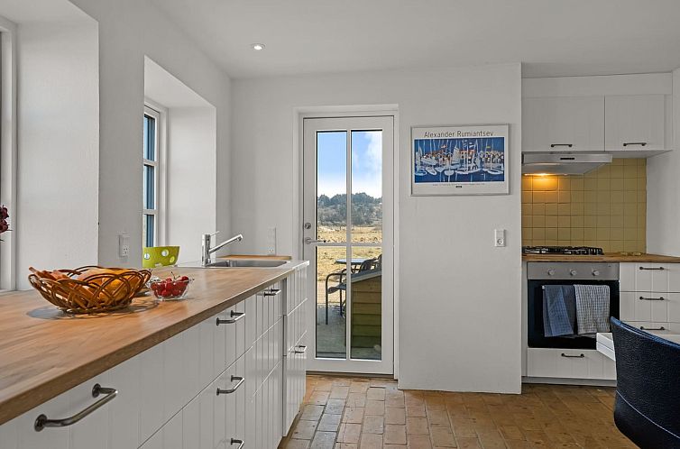 Vakantiehuis "Amina" - 200m from the sea