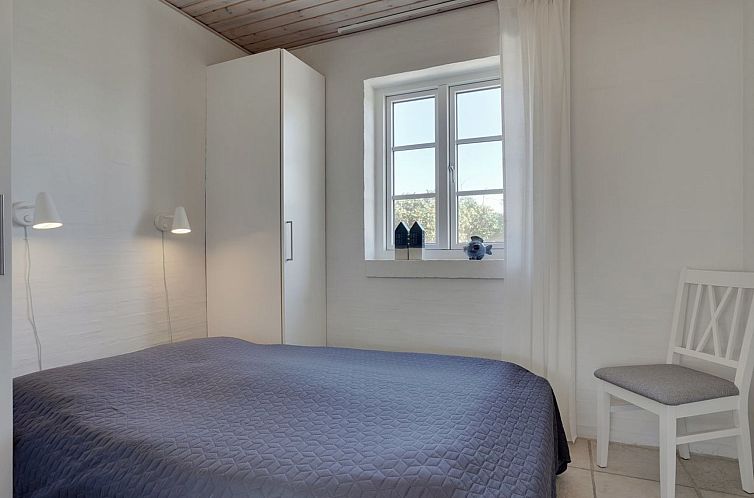Vakantiehuis "Riki" - 150m from the sea