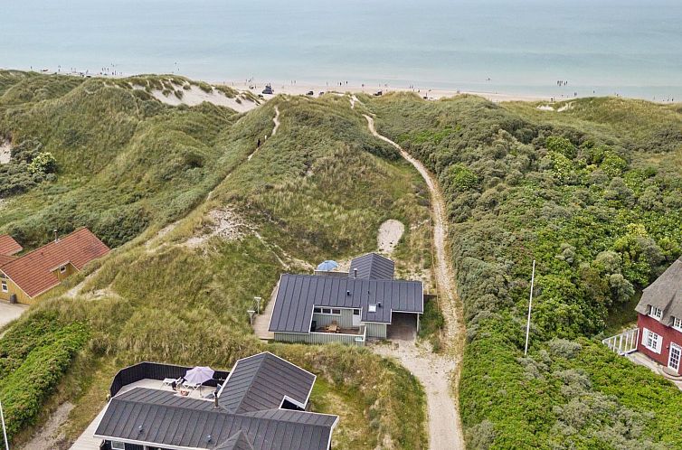 Vakantiehuis "Erwith" - 50m from the sea