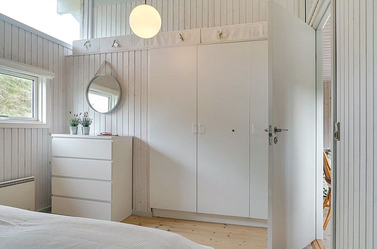 Vakantiehuis "Erwith" - 50m from the sea