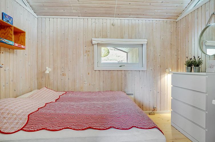 Vakantiehuis "Erwith" - 50m from the sea