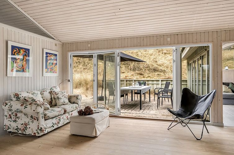 Vakantiehuis "Erwith" - 50m from the sea