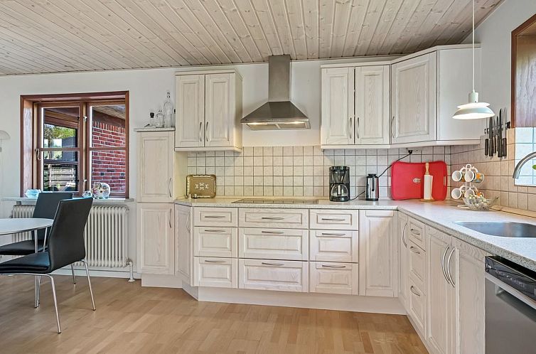 Vakantiehuis "Satu" - 2km from the sea