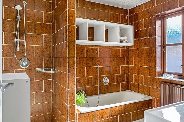 Vakantiehuis "Satu" - 2km from the sea