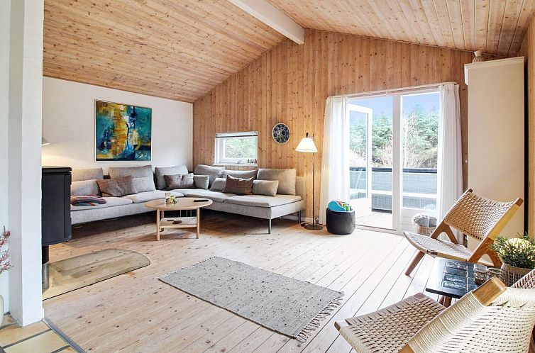 Vakantiehuis "Ilja" - 800m from the sea