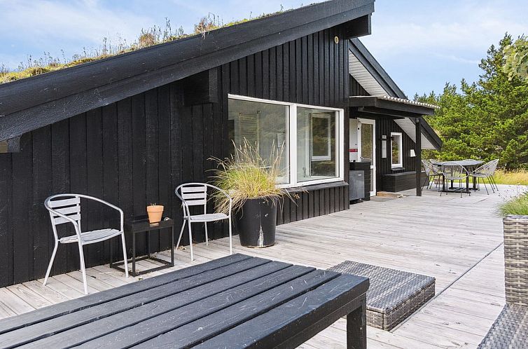 Vakantiehuis "Nilson" - 1.4km from the sea