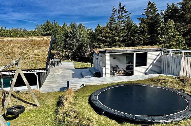 Vakantiehuis "Nilson" - 1.4km from the sea