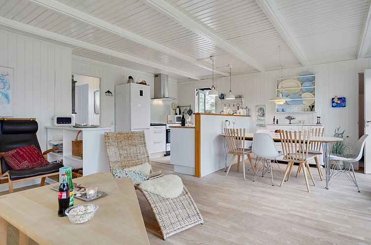 Vakantiehuis "Bernadeta" - 1.2km from the sea