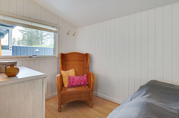 Vakantiehuis "Bernadeta" - 1.2km from the sea