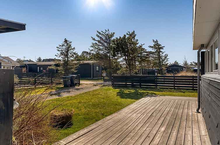 Vakantiehuis "Ozan" - 400m from the sea