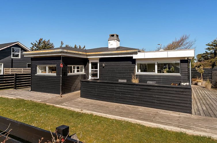 Vakantiehuis "Ozan" - 400m from the sea