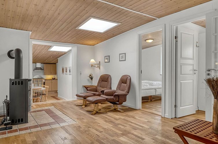 Vakantiehuis "Aku" - 700m from the sea