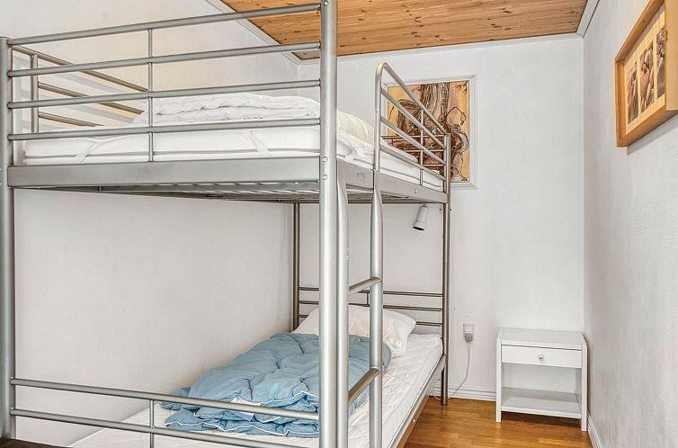 Vakantiehuis "Aku" - 700m from the sea