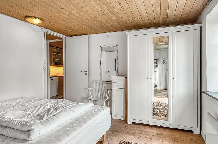 Vakantiehuis "Aku" - 700m from the sea